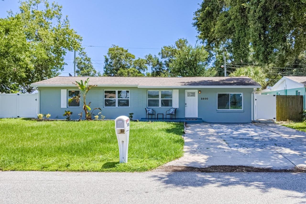 Pinellas Park Cottage St. Petersburg Dış mekan fotoğraf